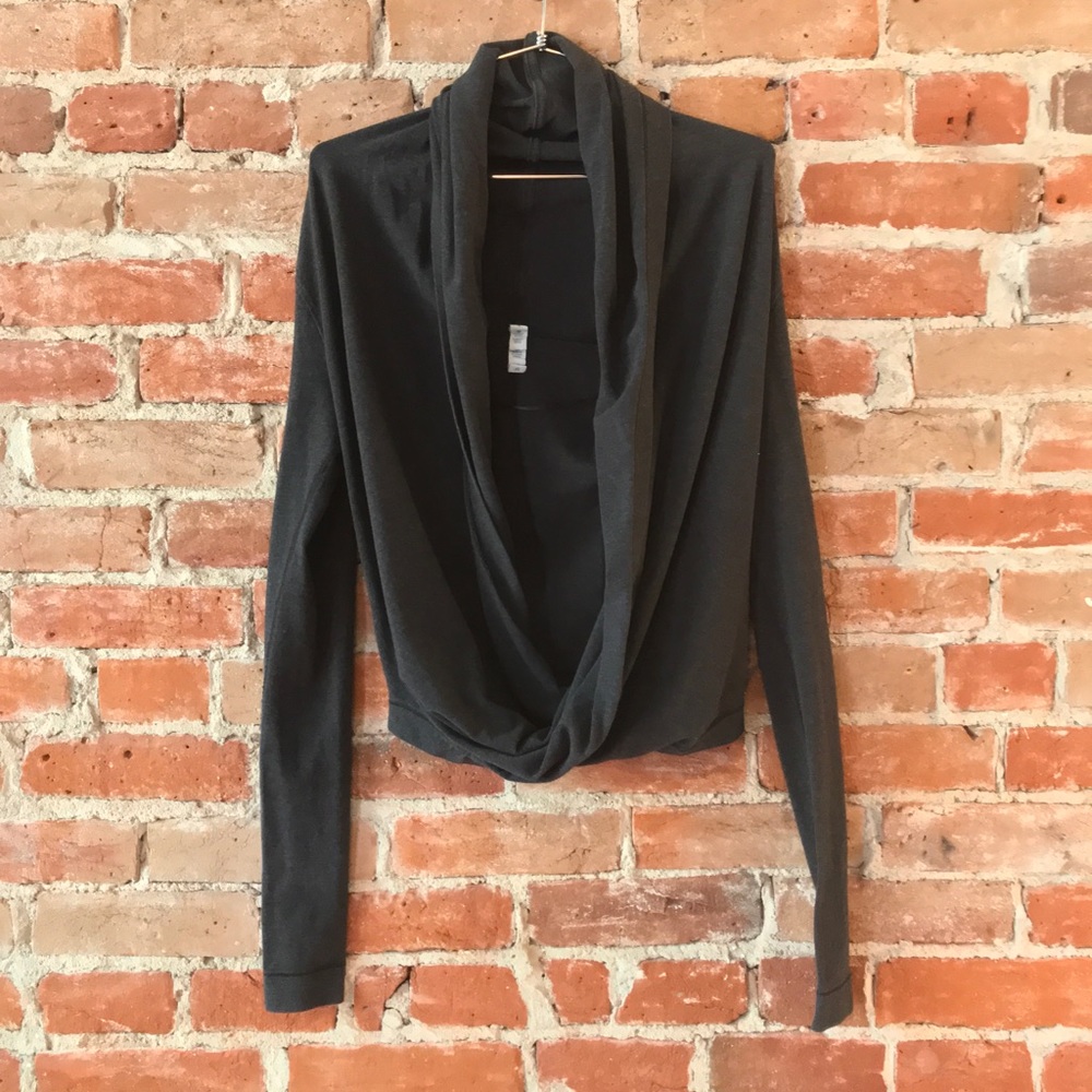 lululemon grey pullover - Sz 4